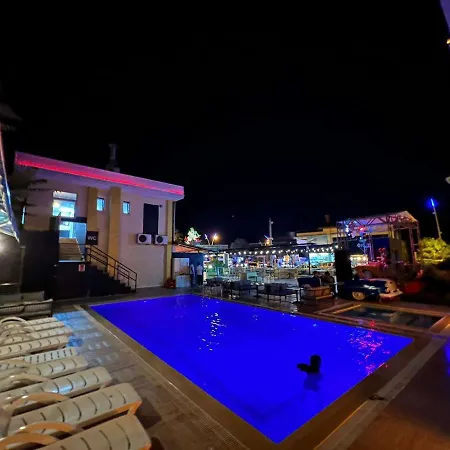 Agartha מלון קמר