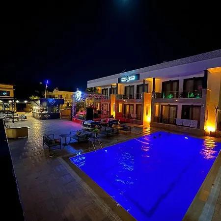 Agartha Hotel *