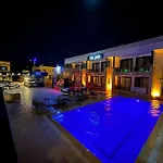 Agartha فندق *